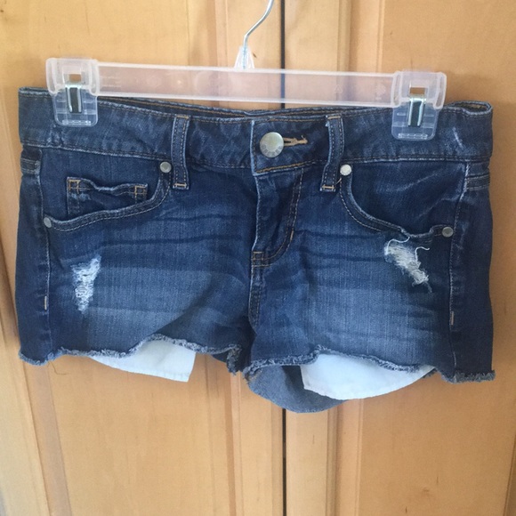 Decree Pants - Distressed denim shorts